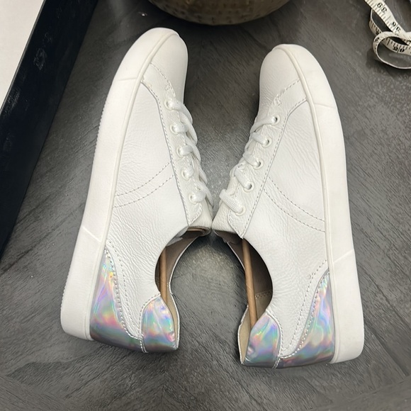 NATURALIZER Morrison Sneakers - Picture 10 of 12